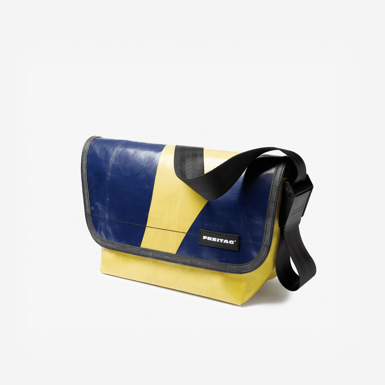 FREITAG_F42_surfside.jpg
