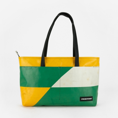 FREITAG :: STERLING F560 :: Tough, hard-wearing and big enough for 