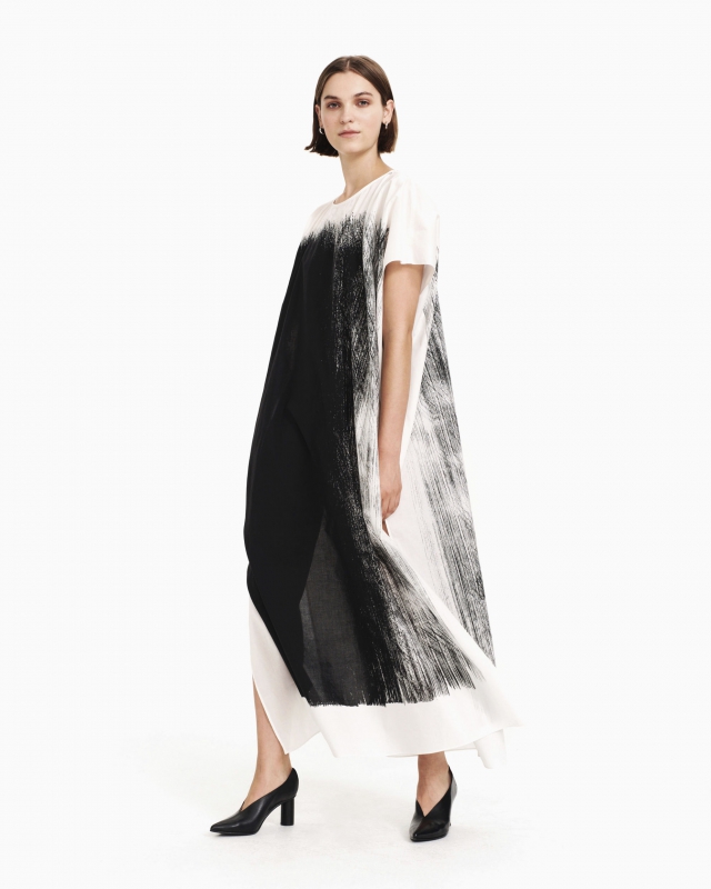 marimekko（マリメッコ）の「KUISKAUS / TIETOINEN DRESS