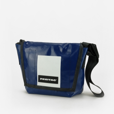 FREITAG :: LASSIE F11 :: Messenger classic, size Small.