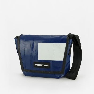 FREITAG :: LASSIE F11 :: Messenger classic, size Small.