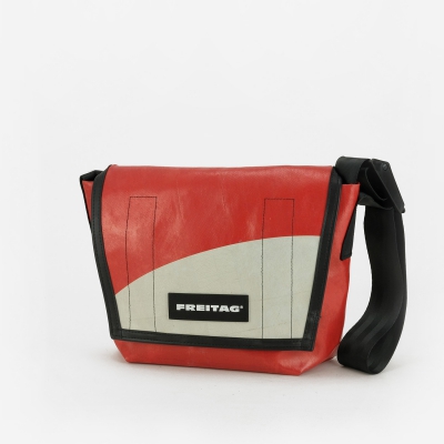 FREITAG :: LASSIE F11 :: Messenger classic, size Small.